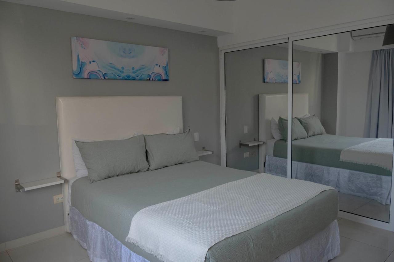 Lincoln Suite Saint-Domingue Extérieur photo